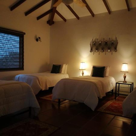 Praga Hotel Campestre Армения Екстериор снимка