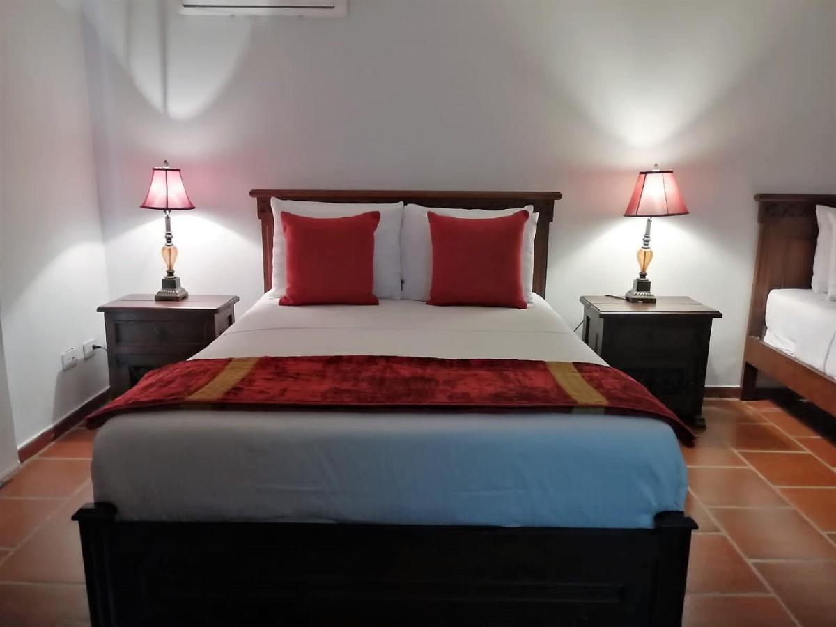 Praga Hotel Campestre Армения Екстериор снимка