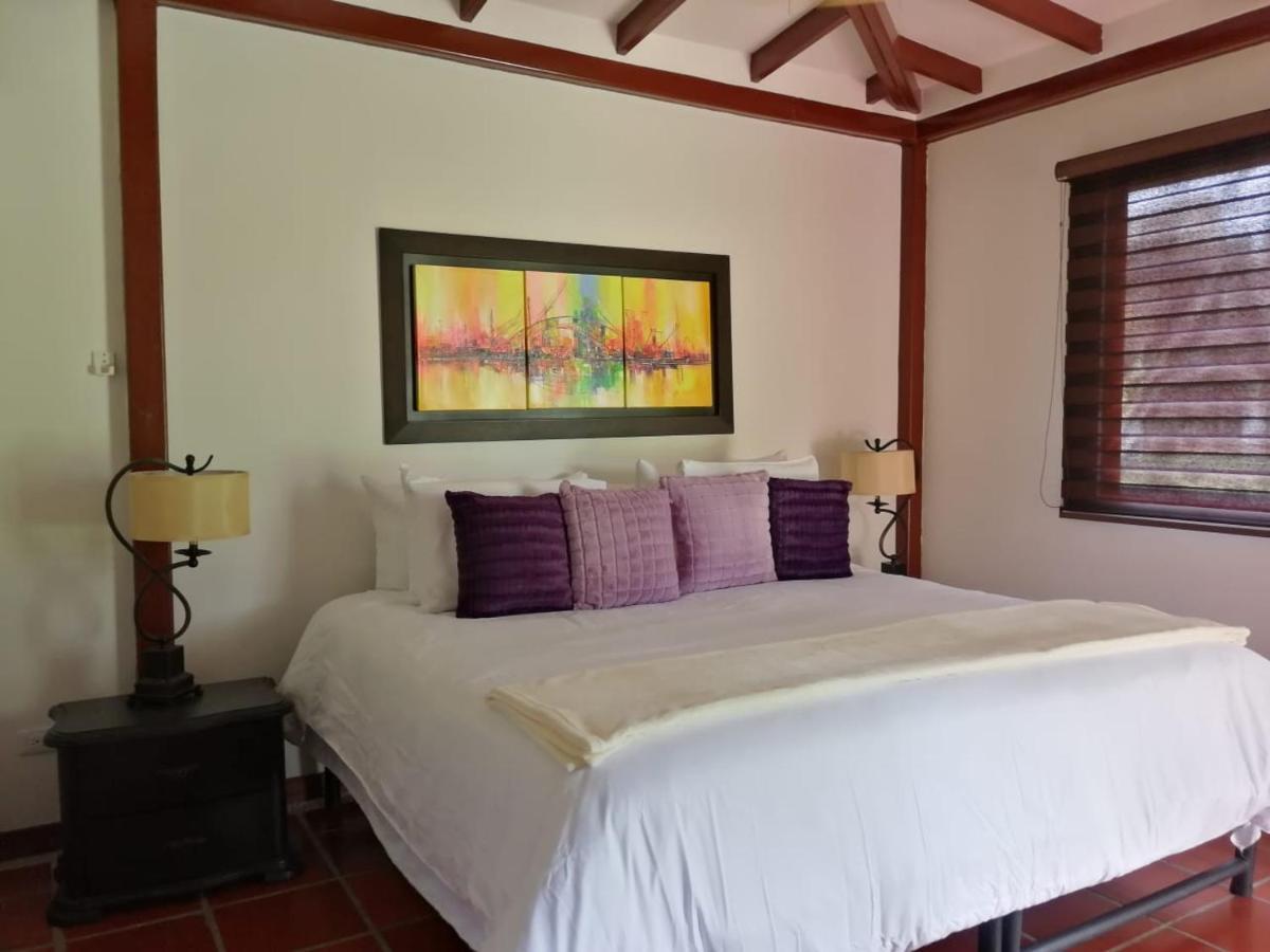 Praga Hotel Campestre Армения Екстериор снимка