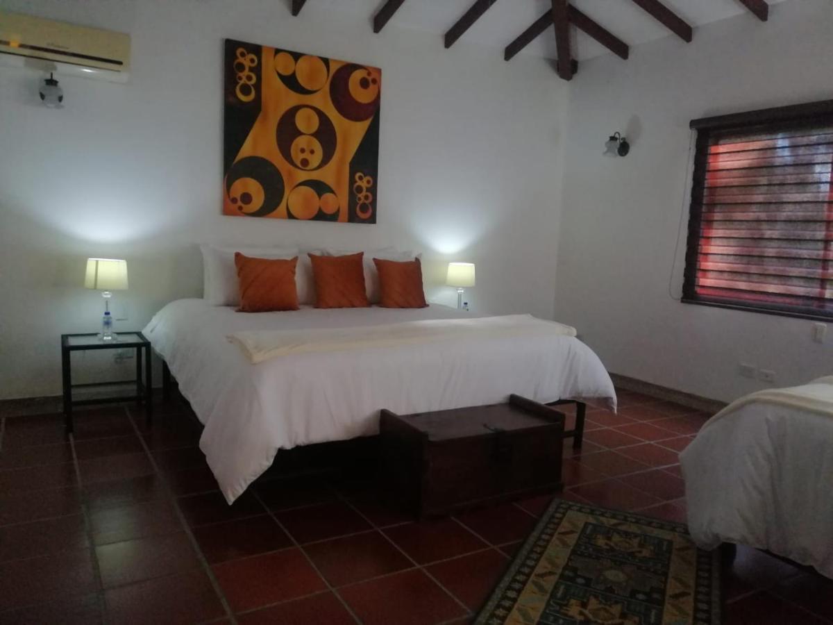 Praga Hotel Campestre Армения Екстериор снимка