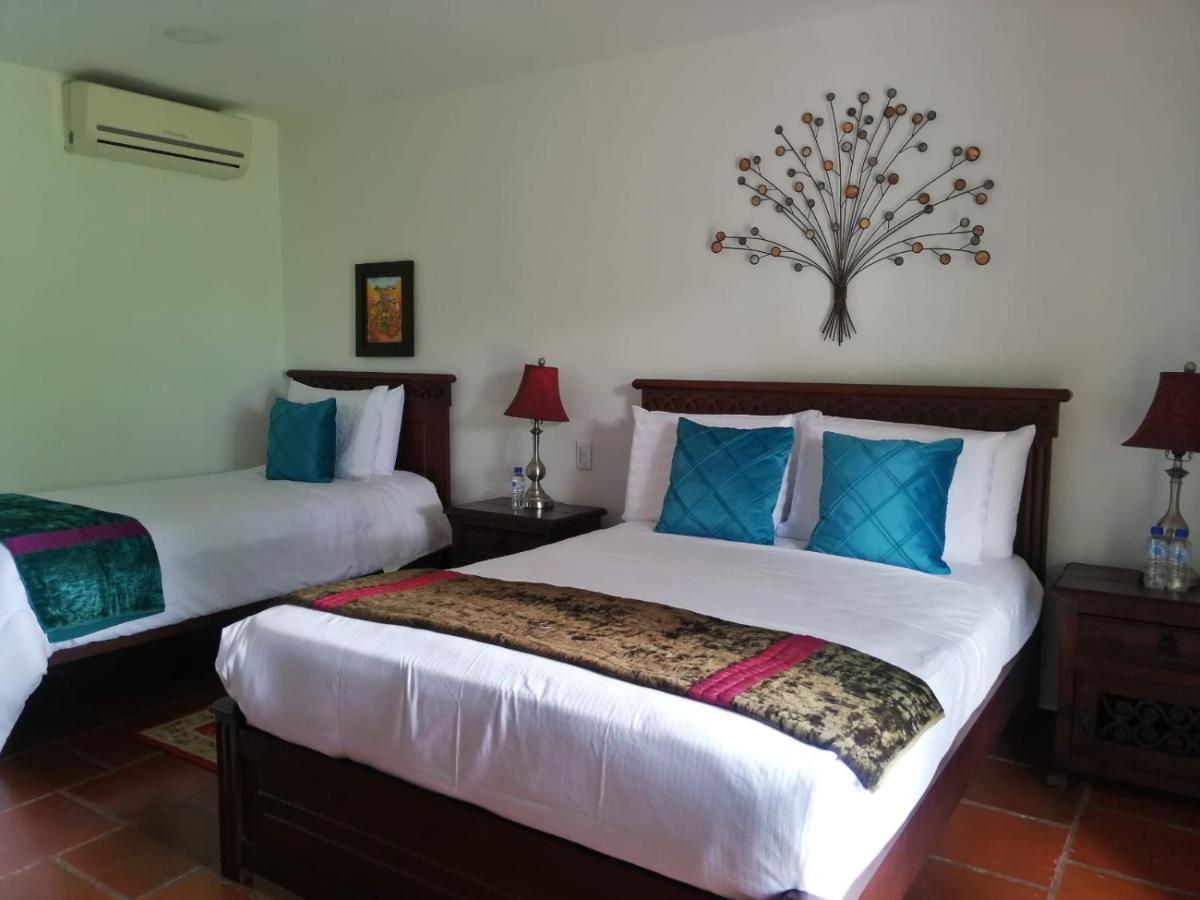 Praga Hotel Campestre Армения Екстериор снимка